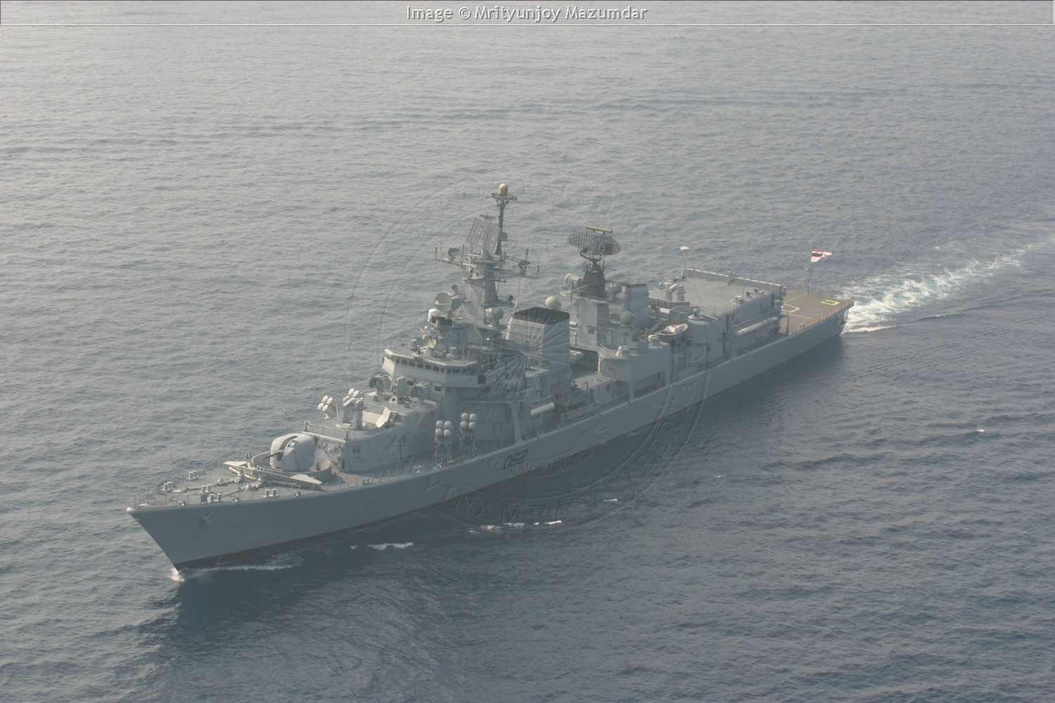 INS-Delhi_Indian_Navy_(DELHI_CLASS)_GUIDED_MISSILE_DESTROYERS 