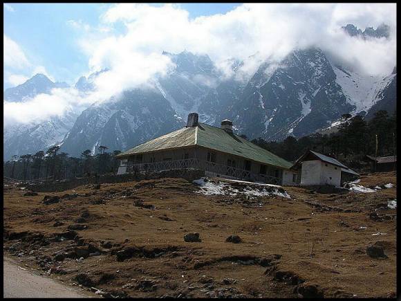Indian-State-of-SIKKIM_India-China_Border_(North-Eastern-Frontier-Agency)NEFA