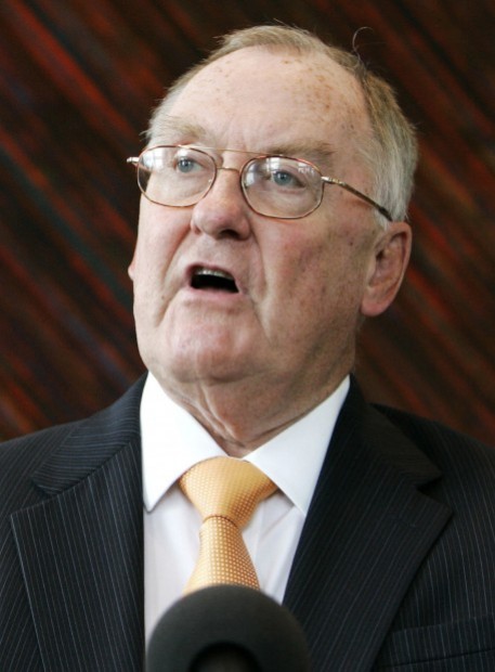   Governor Jim Thompson (Jan'1977 - Jan'1991)
Jim Thompson, was the 37th and longest serving Governor of the US state of Illinois. A Republican, Thompson was elected to four consecutive terms and held the office for 14 years.