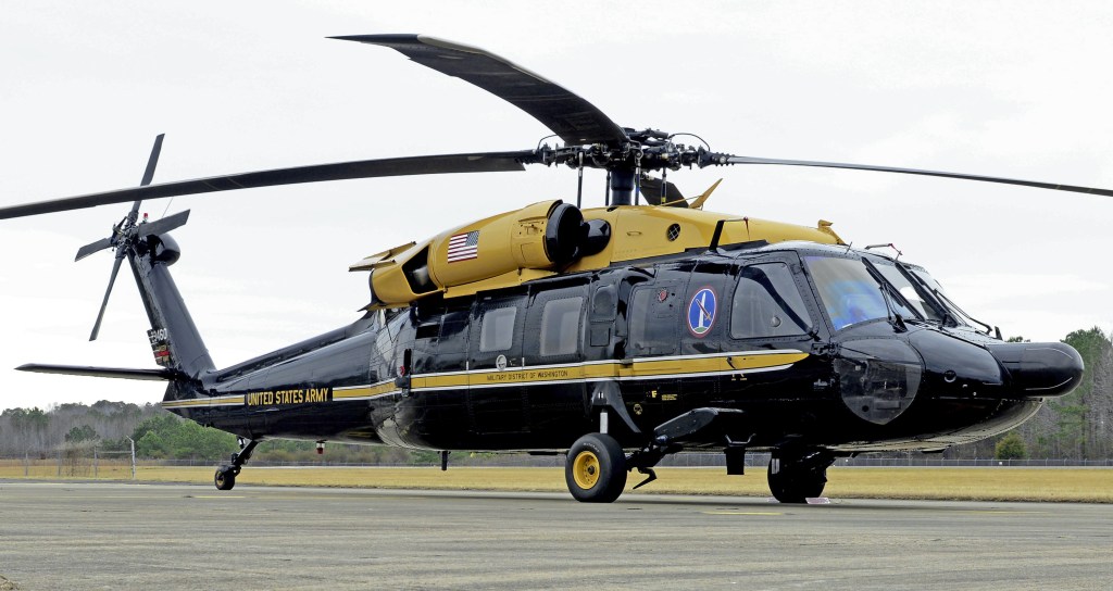            HH60 'PaveHawk' Combat Search & Rescue 
Sikorsky's HH60 PAVEHAWK multi-mission medium lift copter is a good contender for the Indian Army; which is trying to acquire some new modern helicopters, to replace old vintage ones